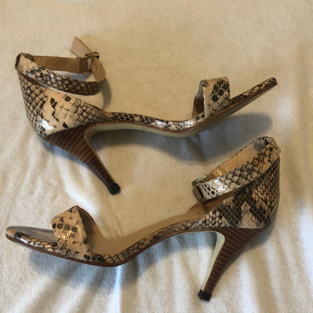 greenwich village snakeskin sandals size us 7
